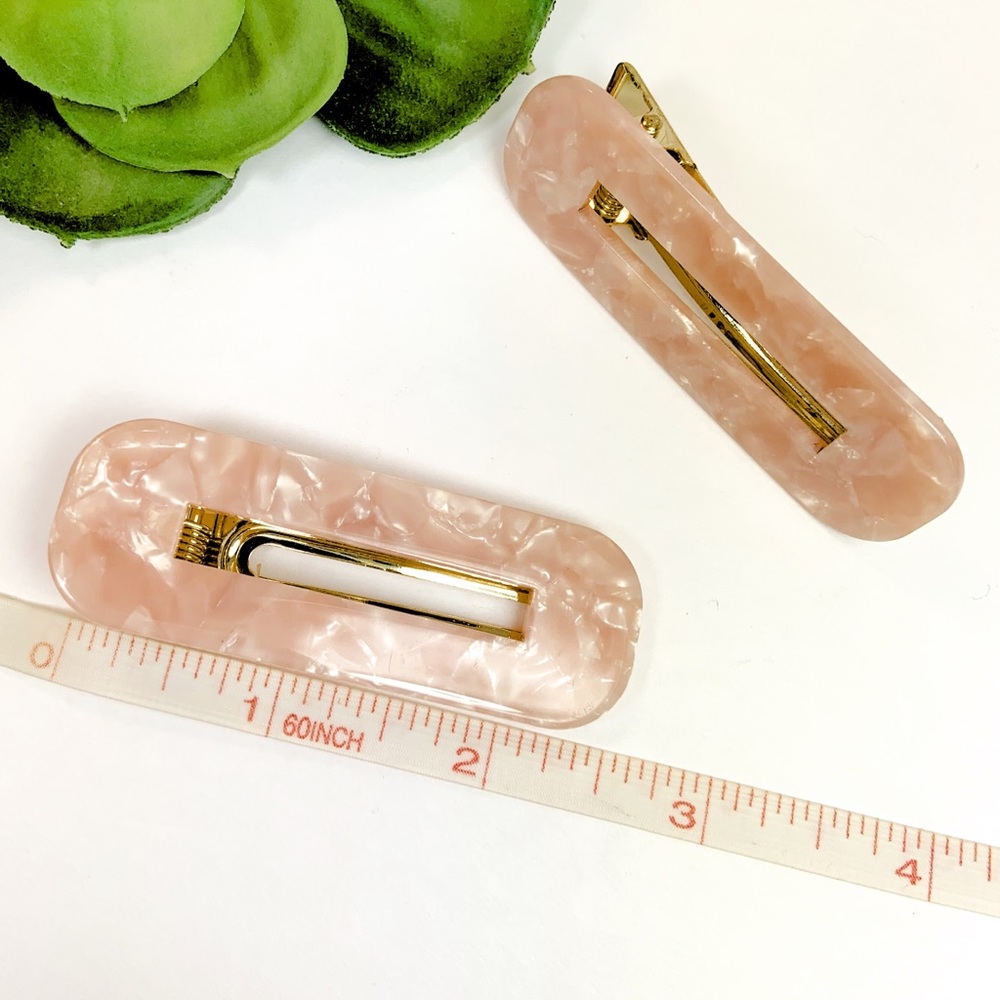 NEW Pink Pearly Acrylic Hair Clip 2 Pack - Picture 3 of 5